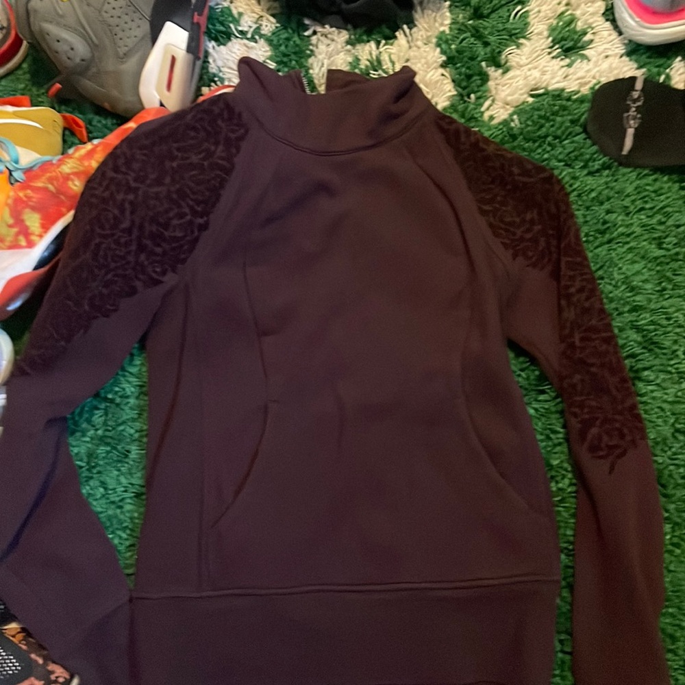 Size 6 Lululemon Floral Flock Quarter-zip Pullover Sweatshirt Women’s Burgundy
